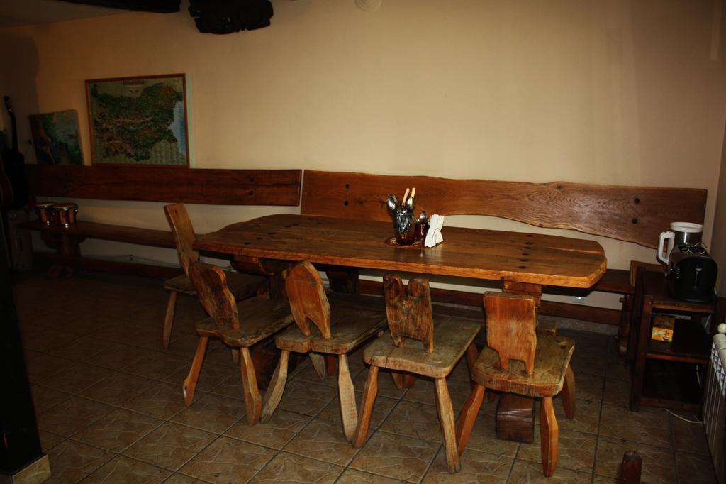 Hikers Hostel Велико-Тирново Екстер'єр фото