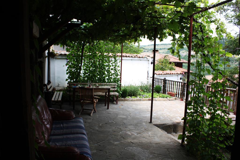 Hikers Hostel Велико-Тирново Екстер'єр фото